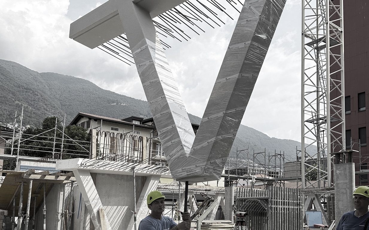 Locarno Corner 6600